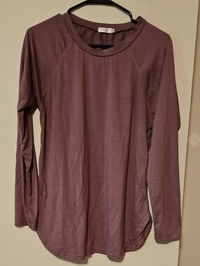 Nordstrom-Style Long Sleeve Crewneck Top in Mauve Plum